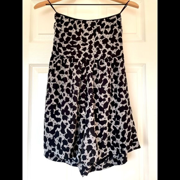 Express strapless romper (shorts) - Picture 2 of 4